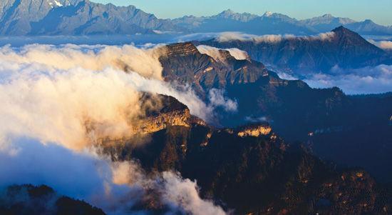 逃离火山口